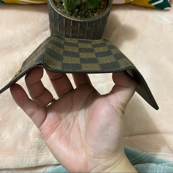 SOLD ON INSTAš¹Louis Vuitton 6 Key Holder Damier - Picture 10 of 11